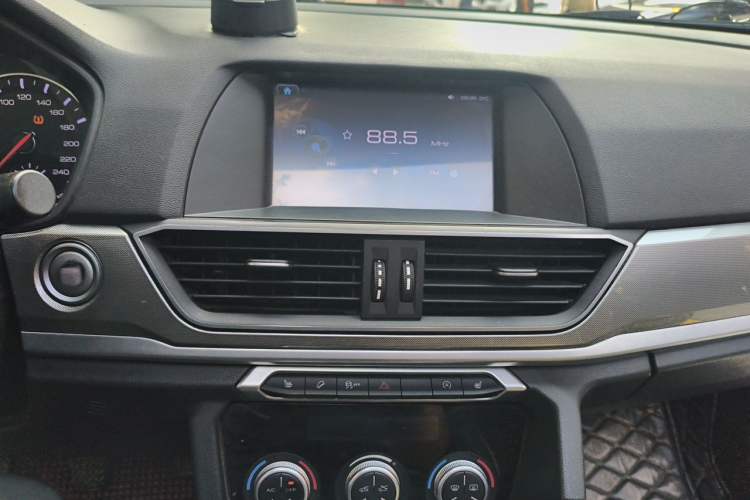 Used Haval H6 2019 Sport Edition 1.5T Manual Two-Wheel Drive Elite Model China VI Standard Audio And AC Panel