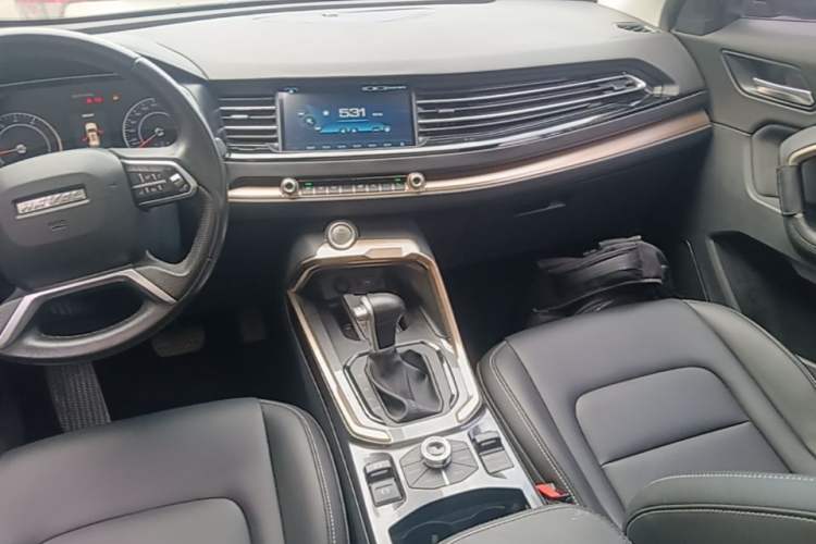 Used Haval H6 2019 Red Label 1.5 GDIT Automatic Luxury Smart Connectivity Edition Audio And AC Panel