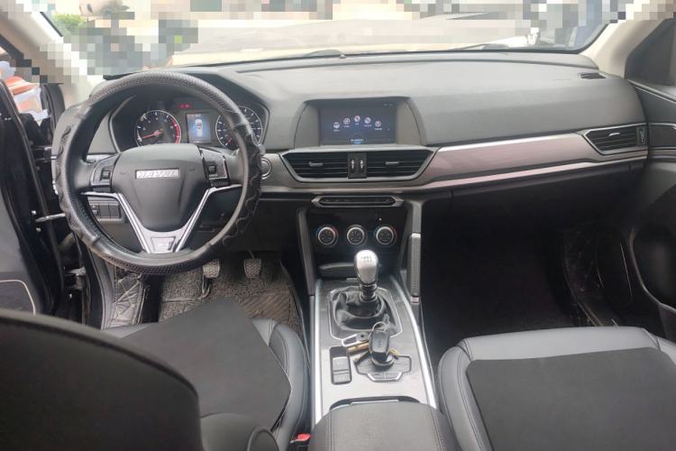 Used Haval H6 2019 Sport Edition 1.5T Manual Two-Wheel Drive Elite Model China VI Standard Center Console
