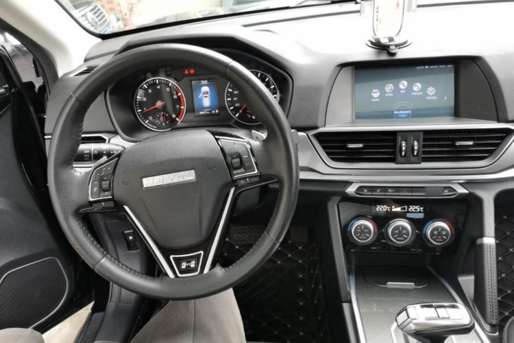 Used Haval H6 2019 Sport Edition 1.5T Automatic Two-Wheel Drive Elite Model China VI Center Console
