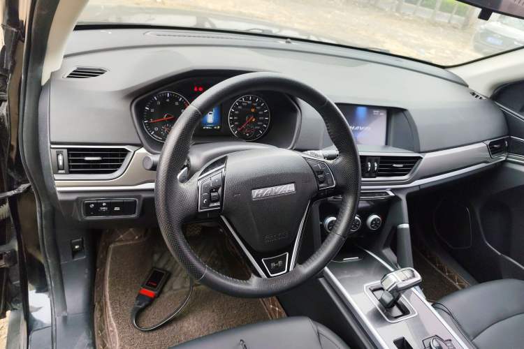 Used Haval H6 2019 Sport Edition 1.5T Automatic Two-Wheel Drive Elite Model China VI Center Console