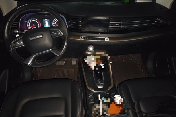 Used Haval H6 2019 1.5 GDIT Automatic Champion Edition China VI Standard Center Console
