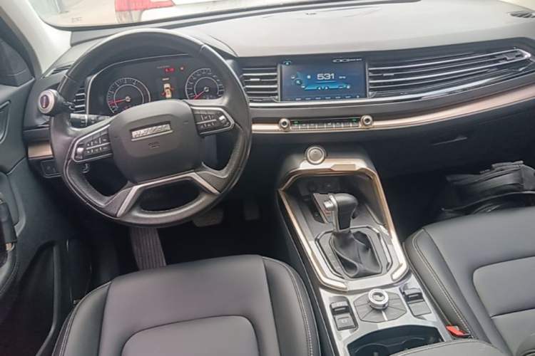 Used Haval H6 2019 Red Label 1.5 GDIT Automatic Luxury Smart Connectivity Edition Center Console
