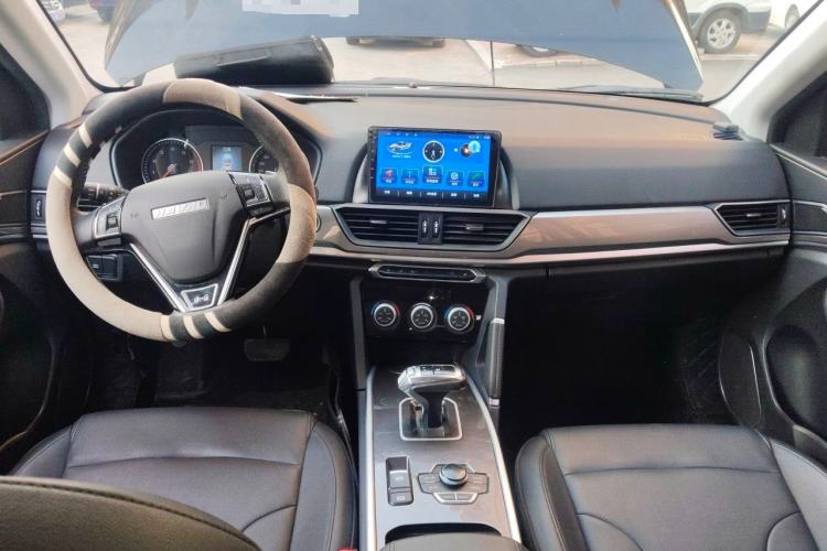 Used Haval H6 2019 Sport Edition 1.5T Automatic Two-Wheel Drive Elite Model China VI Center Console
