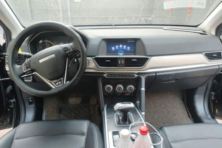 Used Haval H6 2019 Sport Edition 1.5T Automatic Two-Wheel Drive Elite Model China VI Center Console