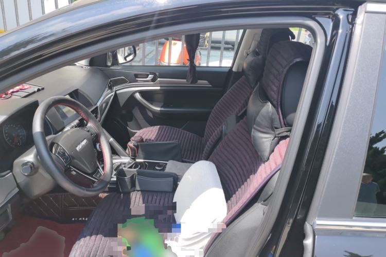 Used Haval H6 2019 Sport Edition 1.5T Manual Two-Wheel Drive Elite Model China VI Standard Driver Seat
