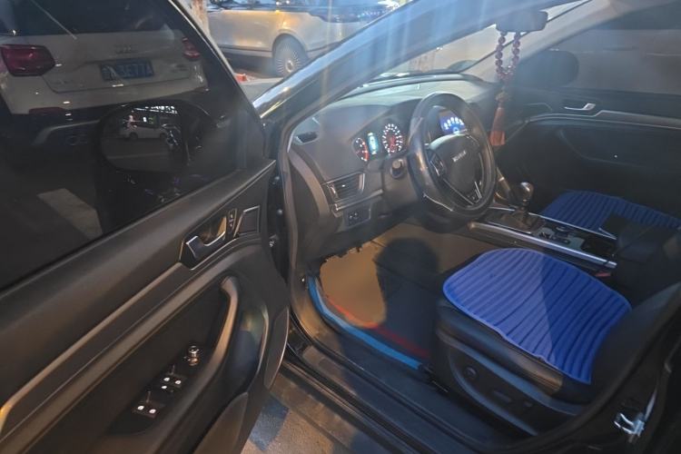 Used Haval H6 2019 Sport Edition 1.5T Manual Two-Wheel Drive Elite Model China VI Standard Driver Seat