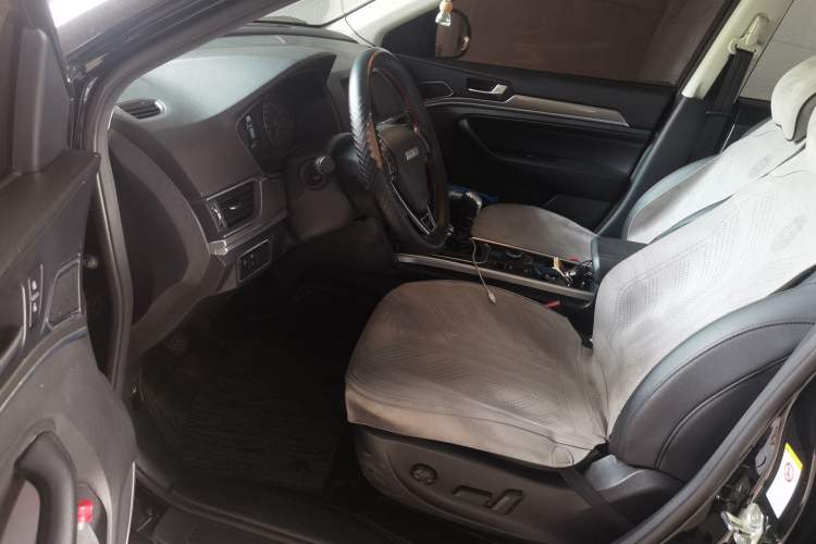 Used Haval H6 2019 Sport Edition 1.5T Manual Two-Wheel Drive Elite Model China VI Standard Driver Seat