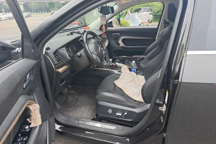 Used Haval H6 2019 Red Label 2.0 GDIT Automatic Luxury Smart Connectivity Edition Driver Seat