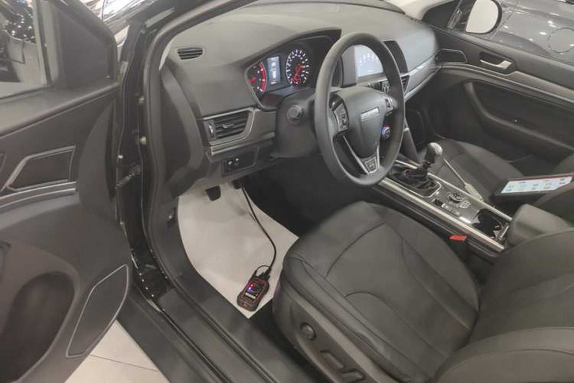 Used Haval H6 2019 Sport Edition 1.5T Manual Two-Wheel Drive Elite Model China VI Standard Driver Seat
