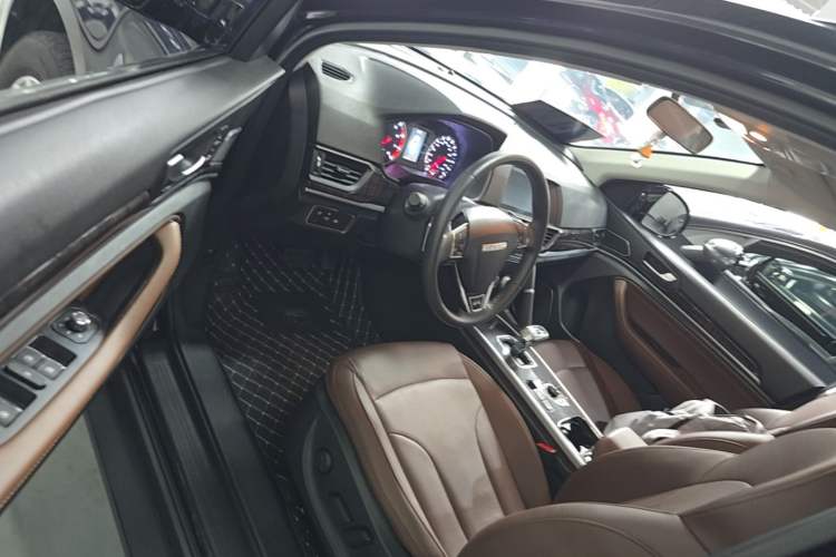 Used Haval H6 2019 Sport Edition 1.5T Automatic Two-Wheel Drive Elite Model China VI Driver Seat