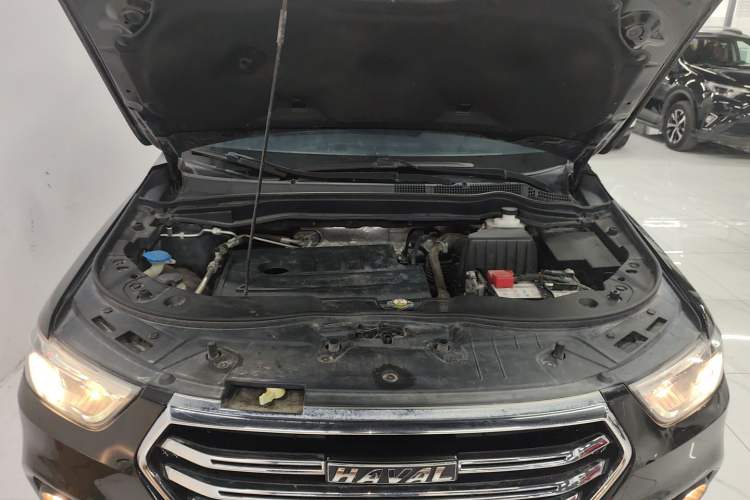 Used Haval H6 2019 Sport Edition 1.5T Automatic Two-Wheel Drive Elite Model China VI Engine Bay