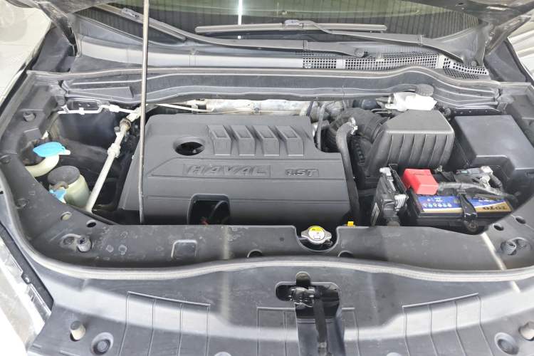Used Haval H6 2019 Sport Edition 1.5T Automatic Two-Wheel Drive Elite Model China VI Engine Bay