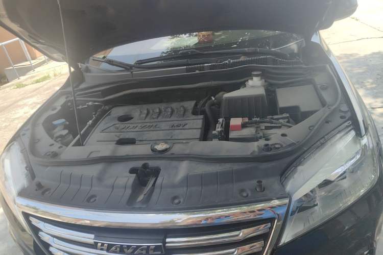 Used Haval H6 2019 Sport Edition 1.5T Automatic Two-Wheel Drive Elite Model China VI Engine Bay