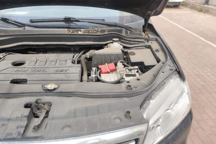 Used Haval H6 2019 Sport Edition 1.5T Automatic Two-Wheel Drive Elite Model China VI Engine Bay Left