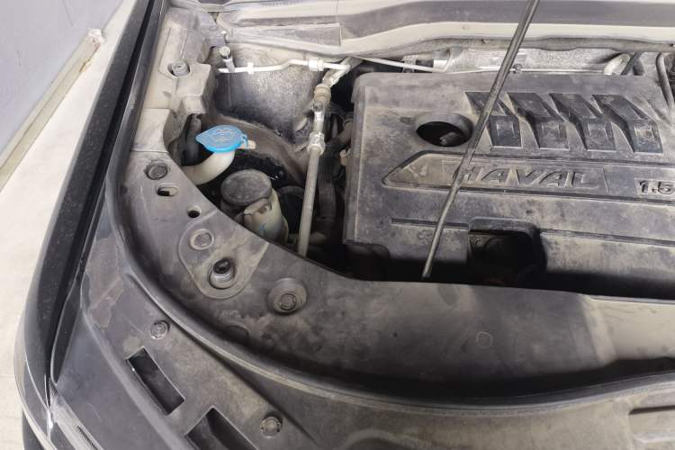 Used Haval H6 2019 Sport Edition 1.5T Manual Two-Wheel Drive Elite Model China VI Standard Engine Bay Right