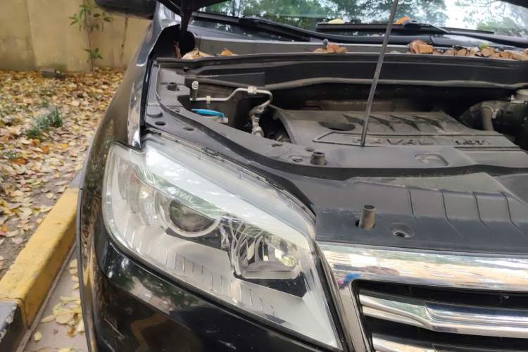 Used Haval H6 2019 Sport Edition 1.5T Automatic Two-Wheel Drive Elite Model China VI Engine Bay Right