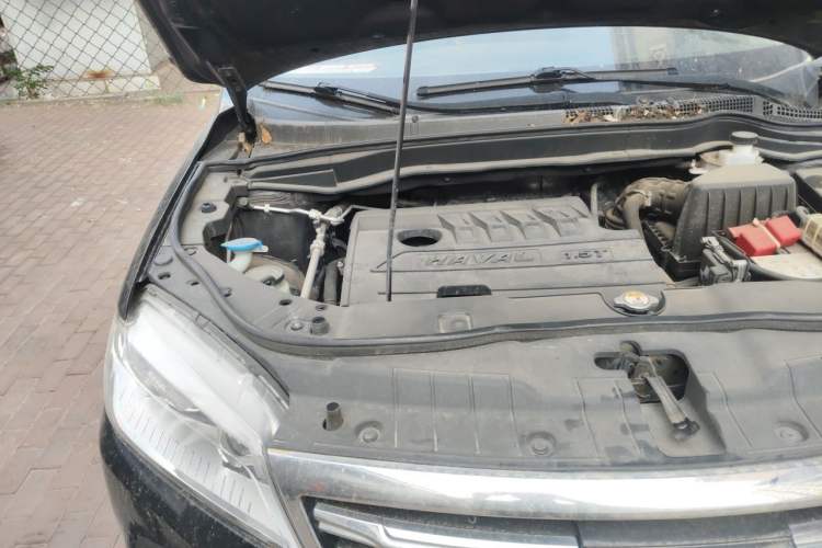 Used Haval H6 2019 Sport Edition 1.5T Automatic Two-Wheel Drive Elite Model China VI Engine Bay Right