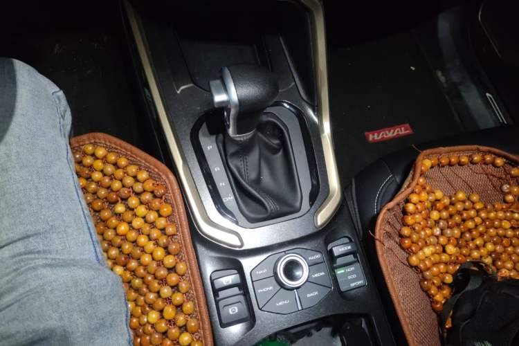 Used Haval H6 2019 1.5 GDIT Automatic Ultra-Luxury Smart Connect Version China V Standard Gear Lever