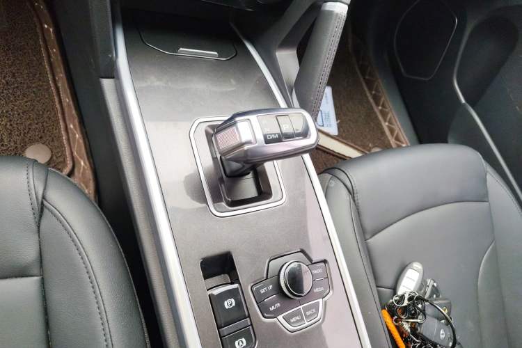 Used Haval H6 2019 Sport Edition 1.5T Automatic Two-Wheel Drive Elite Model China VI Gear Lever