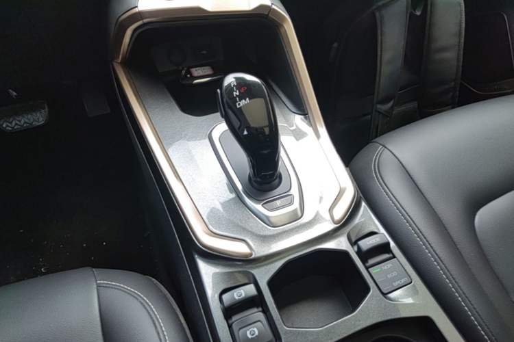 Used Haval H6 2019 1.5 GDIT Automatic Champion Edition China VI Standard Gear Lever