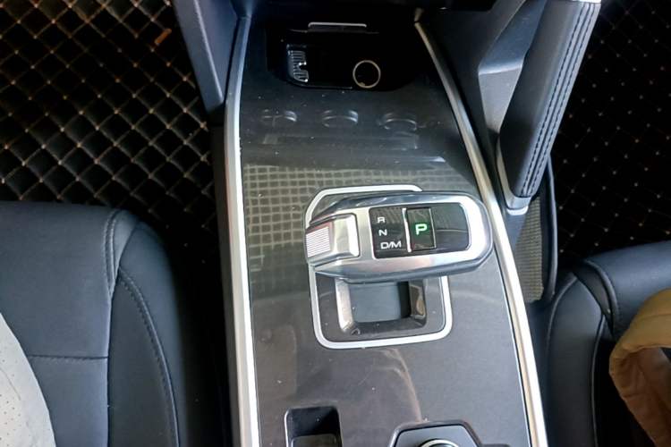Used Haval H6 2019 Sport Edition 1.5T Automatic Two-Wheel Drive Elite Model China VI Gear Lever