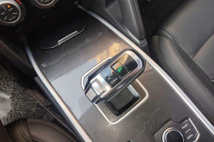 Used Haval H6 2019 Sport Edition 1.5T Automatic Two-Wheel Drive Elite Model China VI Gear Lever