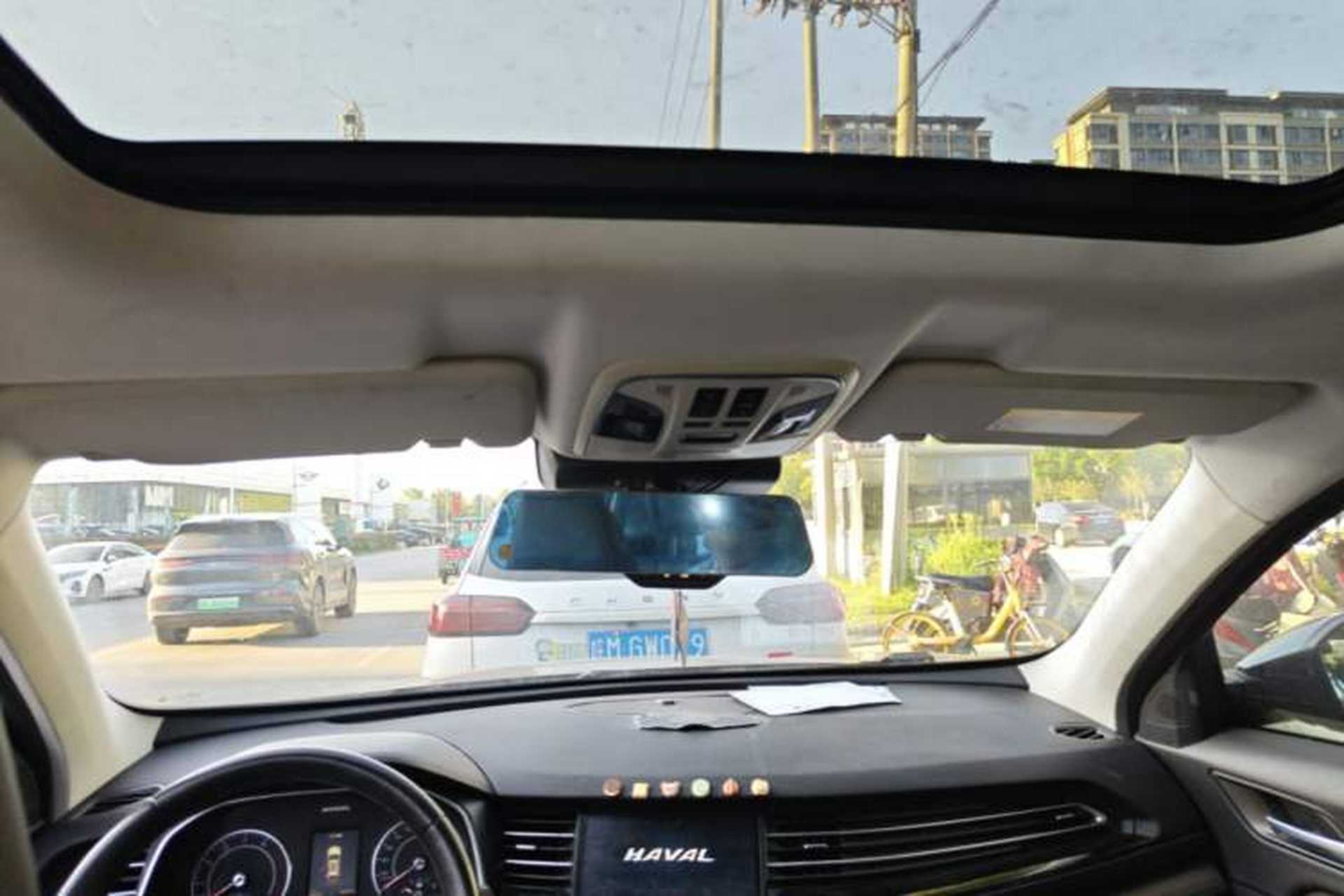 Used Haval H6 2019 1.5 GDIT Automatic Luxury Smart Connect Version China VI Standard Headliner