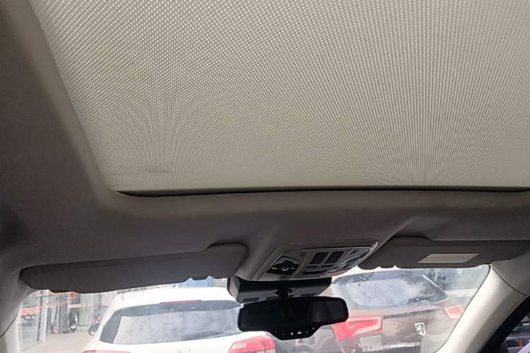 Used Haval H6 2019 Red Label 1.5 GDIT Automatic Luxury Smart Connectivity Edition Headliner