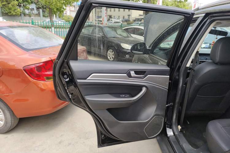 Used Haval H6 2019 Sport Edition 1.5T Automatic Two-Wheel Drive Elite Model China VI Interior 8
