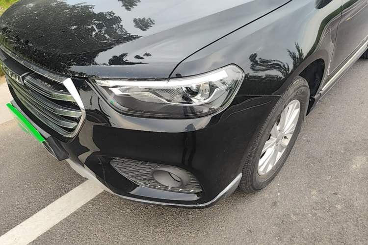 Used Haval H6 2019 Sport Edition 1.5T Automatic Two-Wheel Drive Elite Model China VI Left Front Headlight