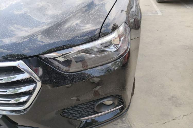 Used Haval H6 2019 Sport Edition 1.5T Automatic Two-Wheel Drive Elite Model China VI Left Front Headlight
