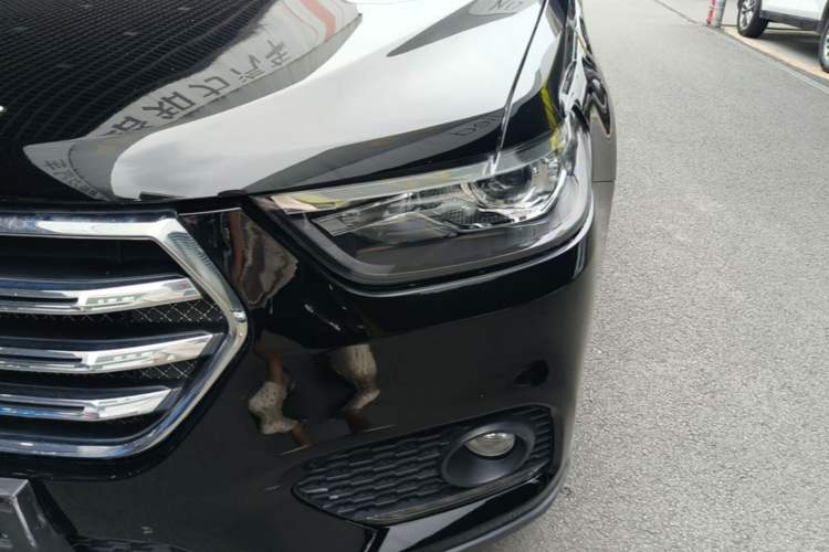 Used Haval H6 2019 Sport Edition 1.5T Automatic Two-Wheel Drive Elite Model China VI Left Front Headlight