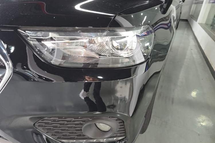 Used Haval H6 2019 Sport Edition 1.5T Automatic Two-Wheel Drive Elite Model China VI Left Front Headlight
