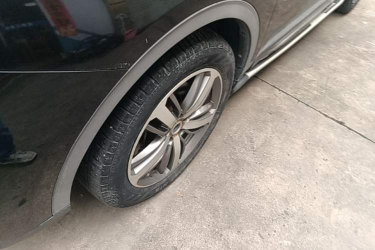 Used Haval H6 2019 Red Label 1.5 GDIT Automatic Luxury Smart Connectivity Edition Left Front Wheel Hub
