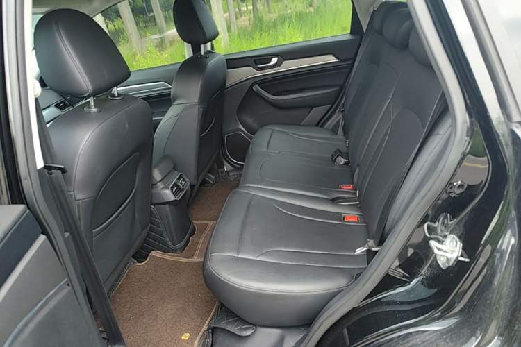 Used Haval H6 2019 Sport Edition 1.5T Automatic Two-Wheel Drive Elite Model China VI Left Rear Seat