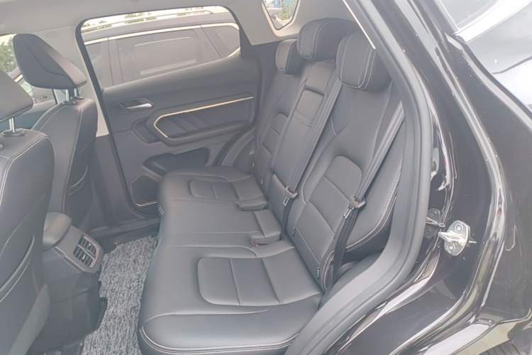 Used Haval H6 2019 2.0 GDIT Automatic Luxury Smart Connectivity Version China V Standard Left Rear Seat
