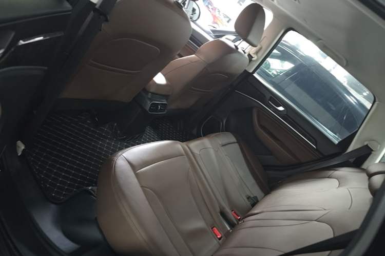 Used Haval H6 2019 Sport Edition 1.5T Automatic Two-Wheel Drive Elite Model China VI Left Rear Seat