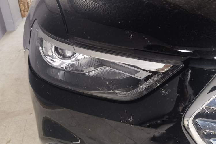 Used Haval H6 2019 Sport Edition 1.5T Manual Two-Wheel Drive Elite Model China VI Standard Right Front Headlight