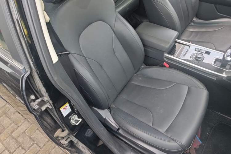 Used Haval H6 2019 Sport Edition 1.5T Automatic Two-Wheel Drive Elite Model China VI Right Front Seat