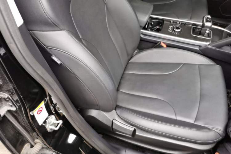Used Haval H6 2019 Sport Edition 1.5T Automatic Two-Wheel Drive Elite Model China VI Right Front Seat