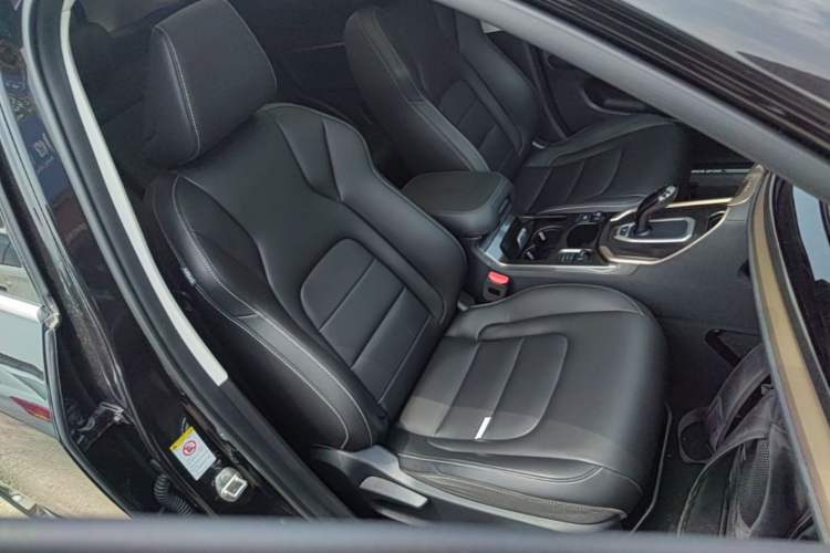 Used Haval H6 2019 1.5 GDIT Automatic Champion Edition China VI Standard Right Front Seat