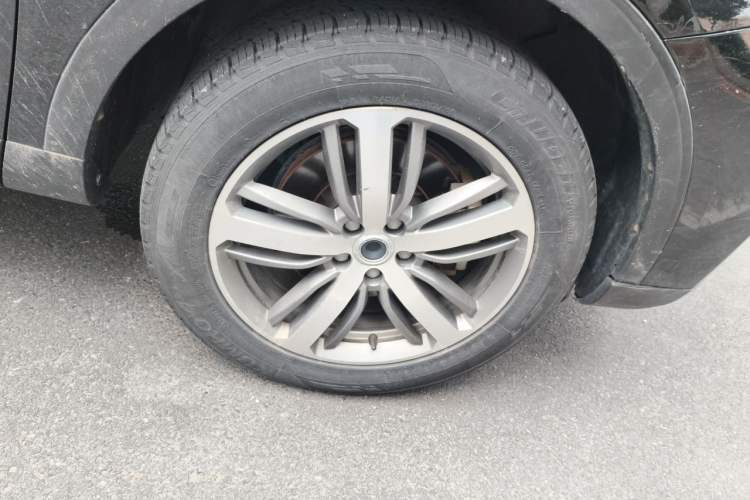 Used Haval H6 2019 Red Label 1.5 GDIT Automatic Champion Edition Right Front Wheel Hub