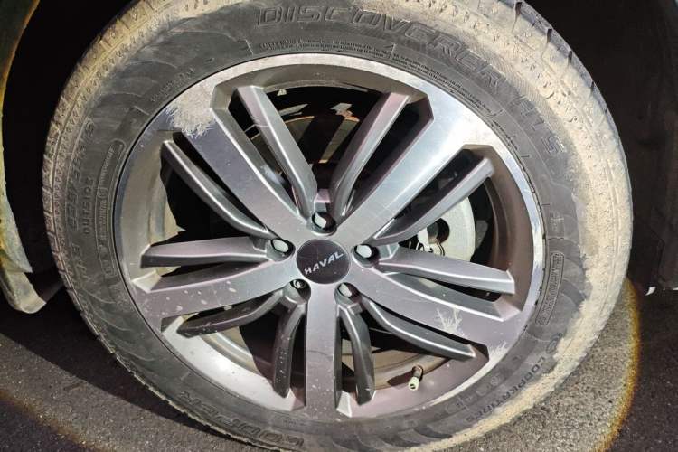 Used Haval H6 2019 1.5 GDIT Automatic Ultra-Luxury Smart Connect Version China V Standard Right Front Wheel Hub