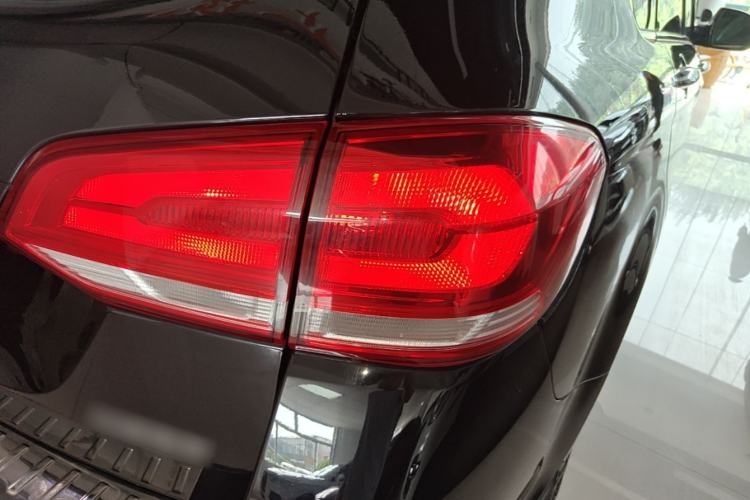 Used Haval H6 2019 Sport Edition 1.5T Automatic Two-Wheel Drive Elite Model China VI Right Rear Taillight