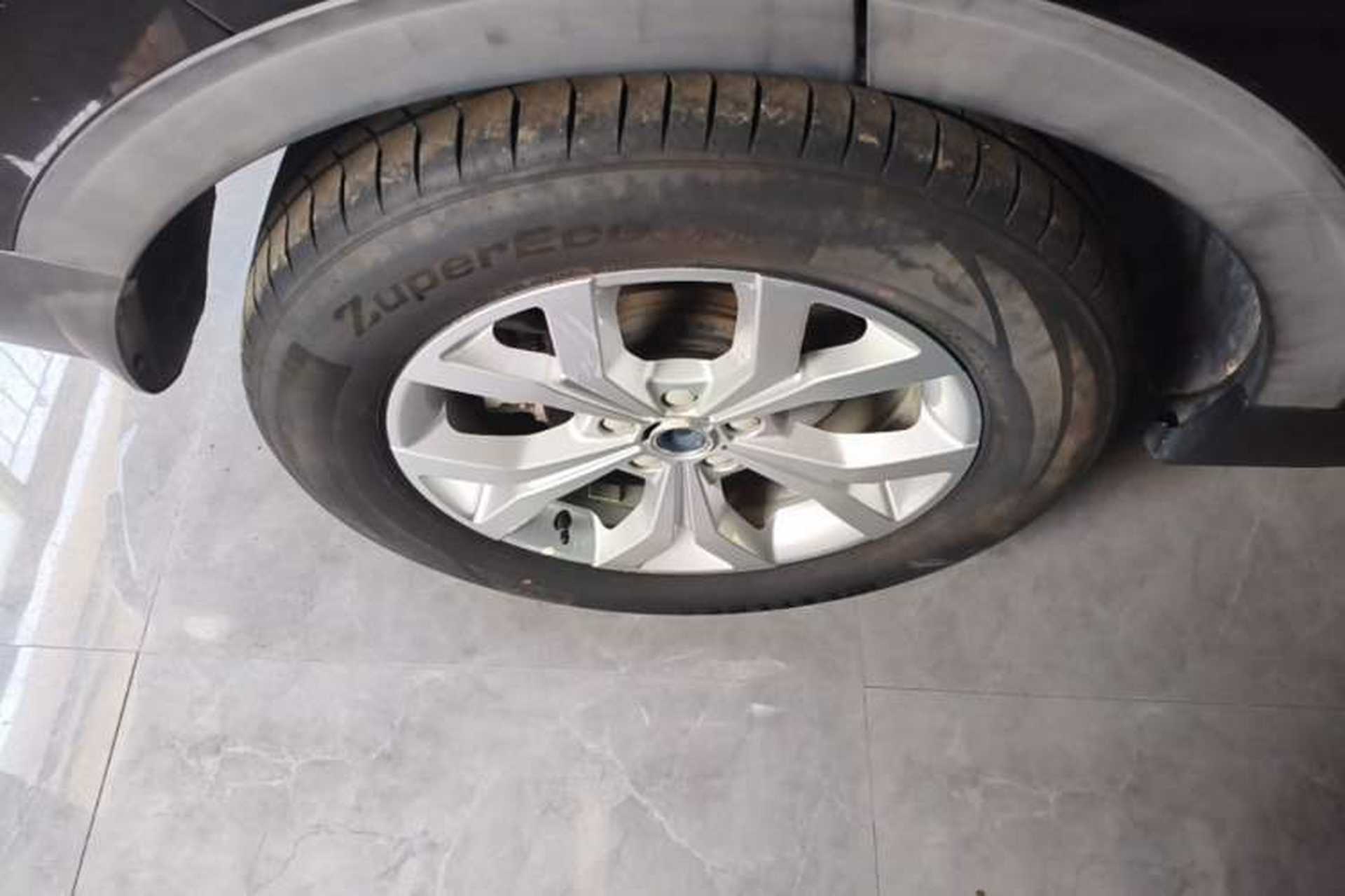Used Haval H6 2019 Red Label 2.0 GDIT Automatic Champion Edition Right Rear Wheel Hub