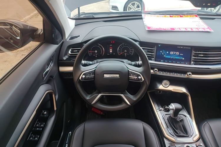 Used Haval H6 2019 2.0 GDIT Automatic Luxury Smart Connectivity Version China V Standard Steering Wheel