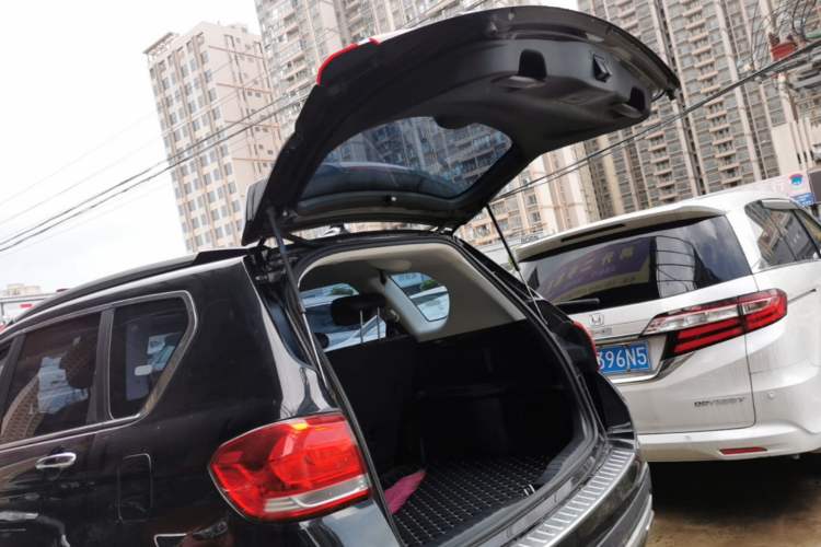 Used Haval H6 2019 Sport Edition 1.5T Automatic Two-Wheel Drive Elite Model China VI Trunk