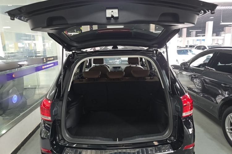 Used Haval H6 2019 Sport Edition 1.5T Automatic Two-Wheel Drive Elite Model China VI Trunk