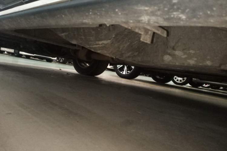 Used Haval H6 2019 Red Label 2.0 GDIT Automatic Champion Edition Left Side Sill